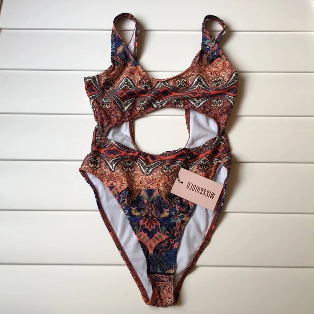 NWT missguided one piece Paisley  cut out Swimsuit - Picture 5 of 13